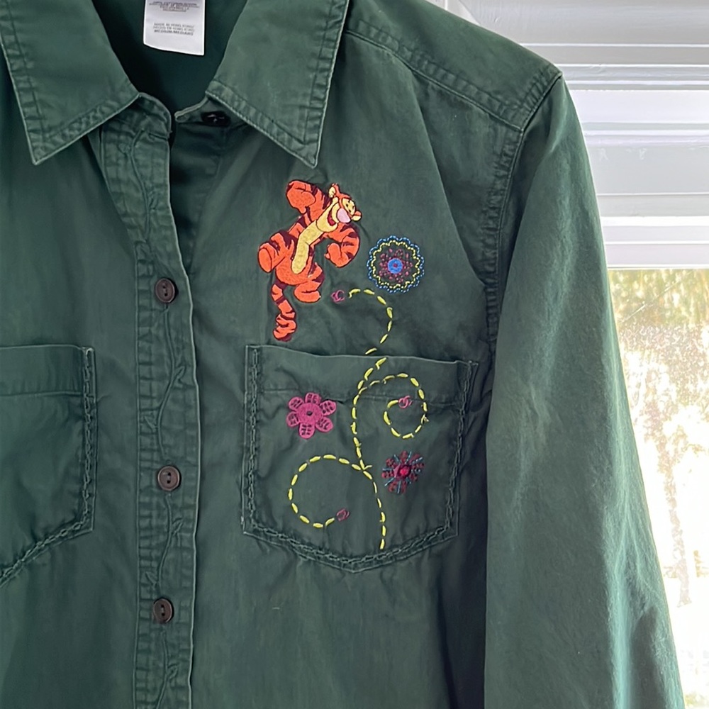 Vintage DISNEY Pooh Embroidered Button Down Shirt - Picture 2 of 10